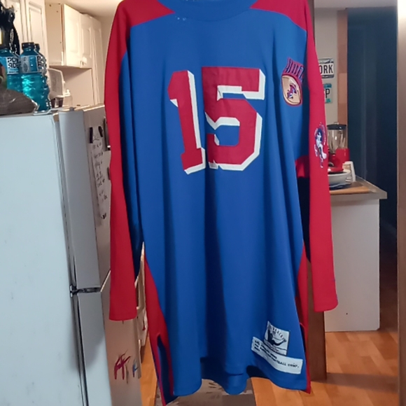 Okay vintage throwback clothes - Picture 2 of 12